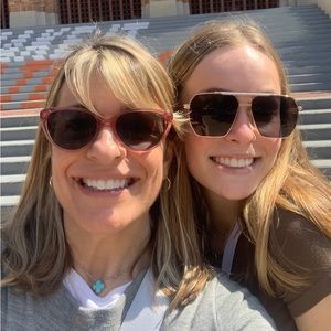 Meet your Posher, Anna